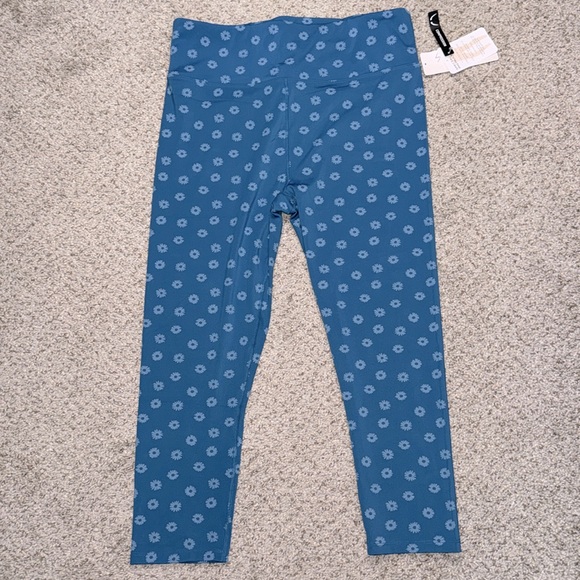 Nanette Lepore compression blue daisy leggings, NWT - Picture 3 of 6